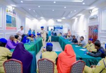 Shir looga hadlayay xoojinta wada shaqeynta booliska iyo bulshada oo lagu qabtay Kismaayo